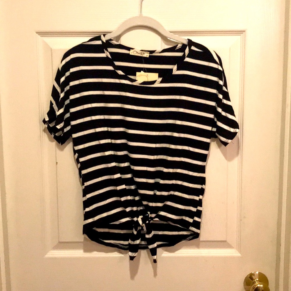 💐 Striped Front Tie Cropped Tee
